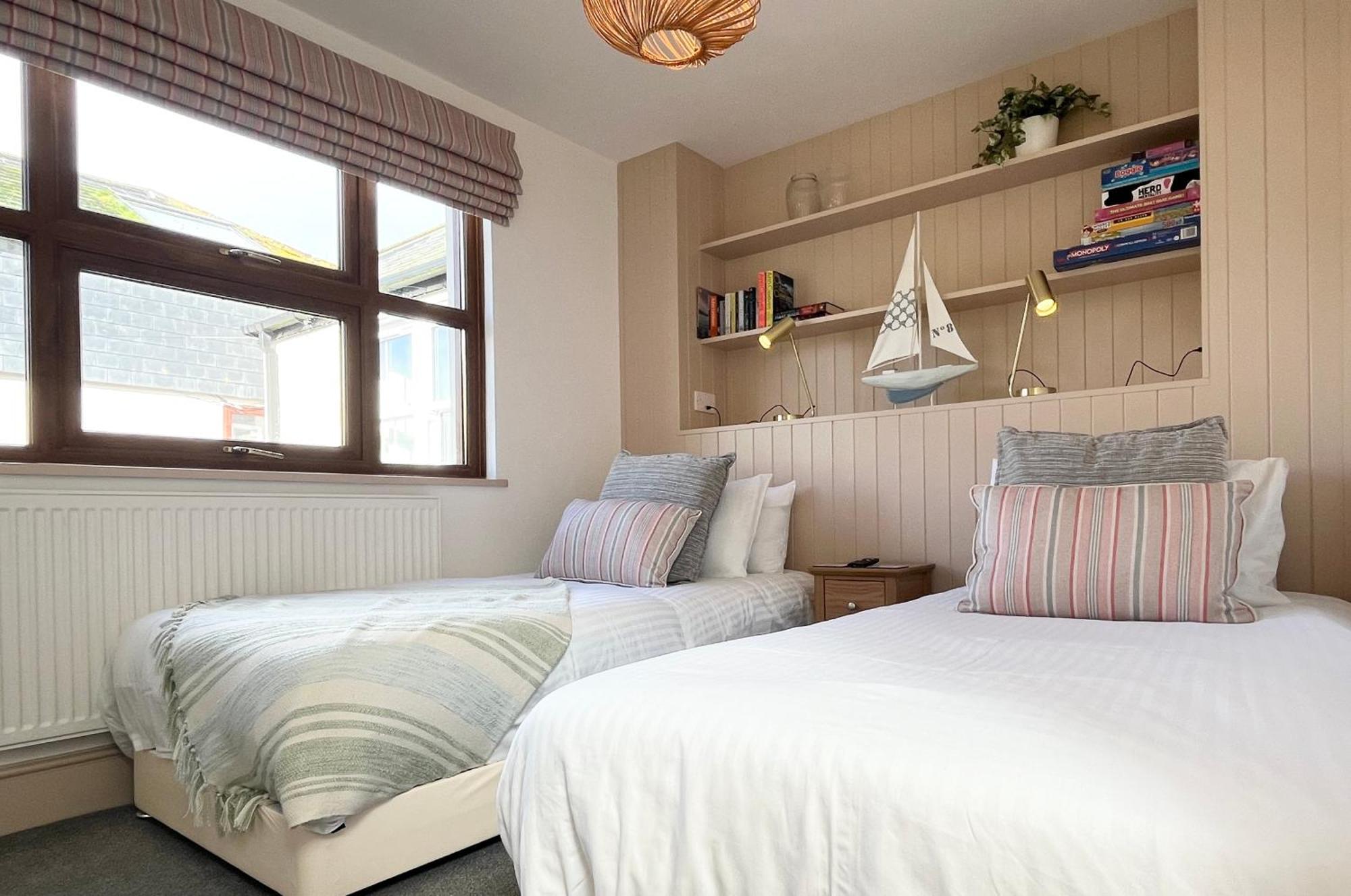 Mariner'S Cottage~Cozy Nook Close To The Sea Sleeps 4 Пензанс Екстериор снимка