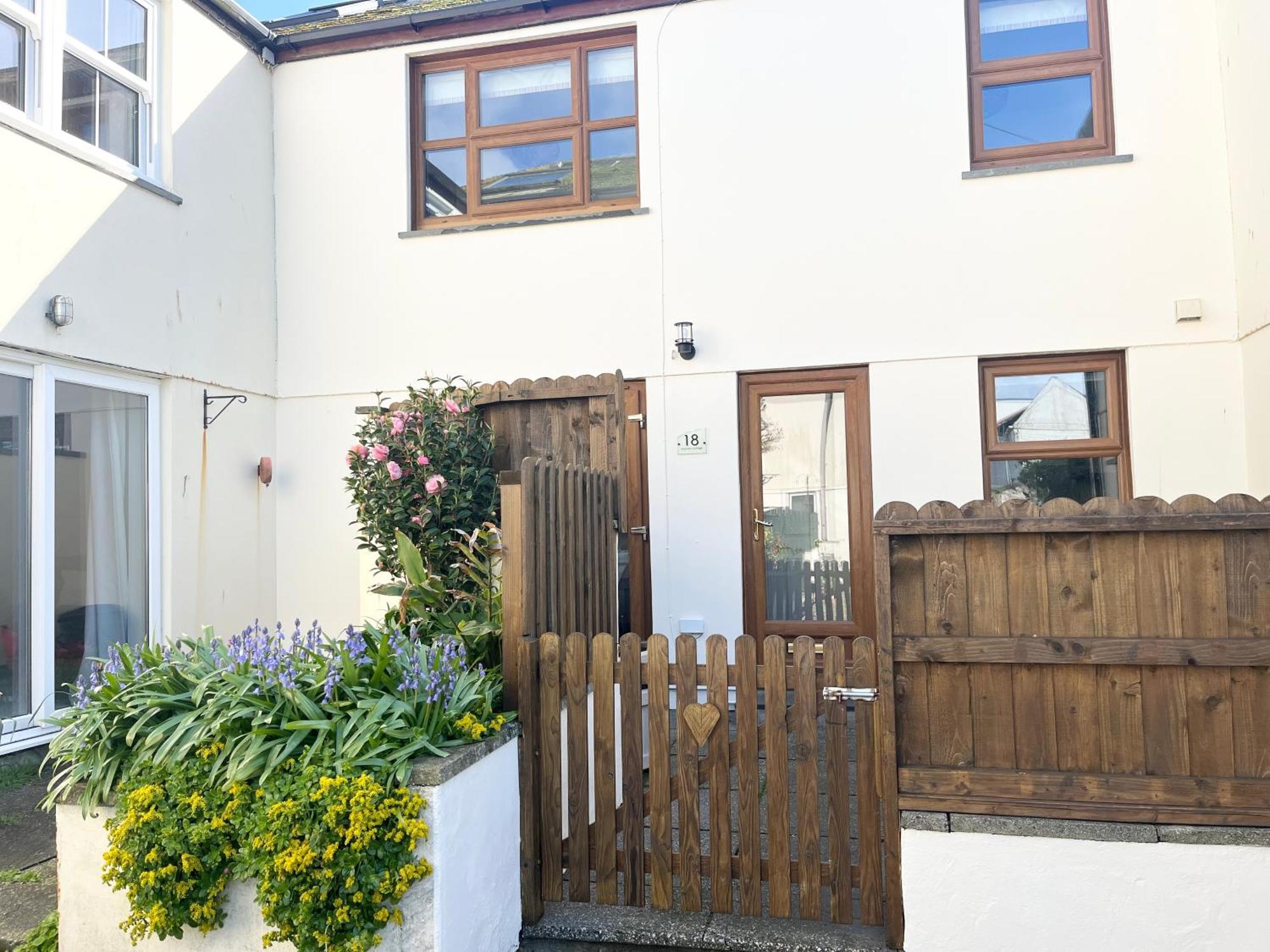 Mariner'S Cottage~Cozy Nook Close To The Sea Sleeps 4 Пензанс Екстериор снимка